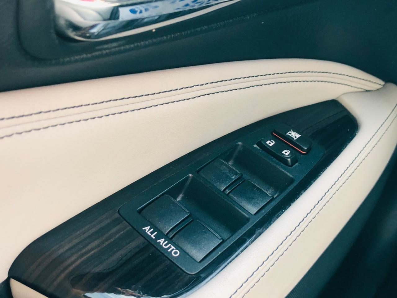 Lexus LS 460 4dr Sdn RWD 2016