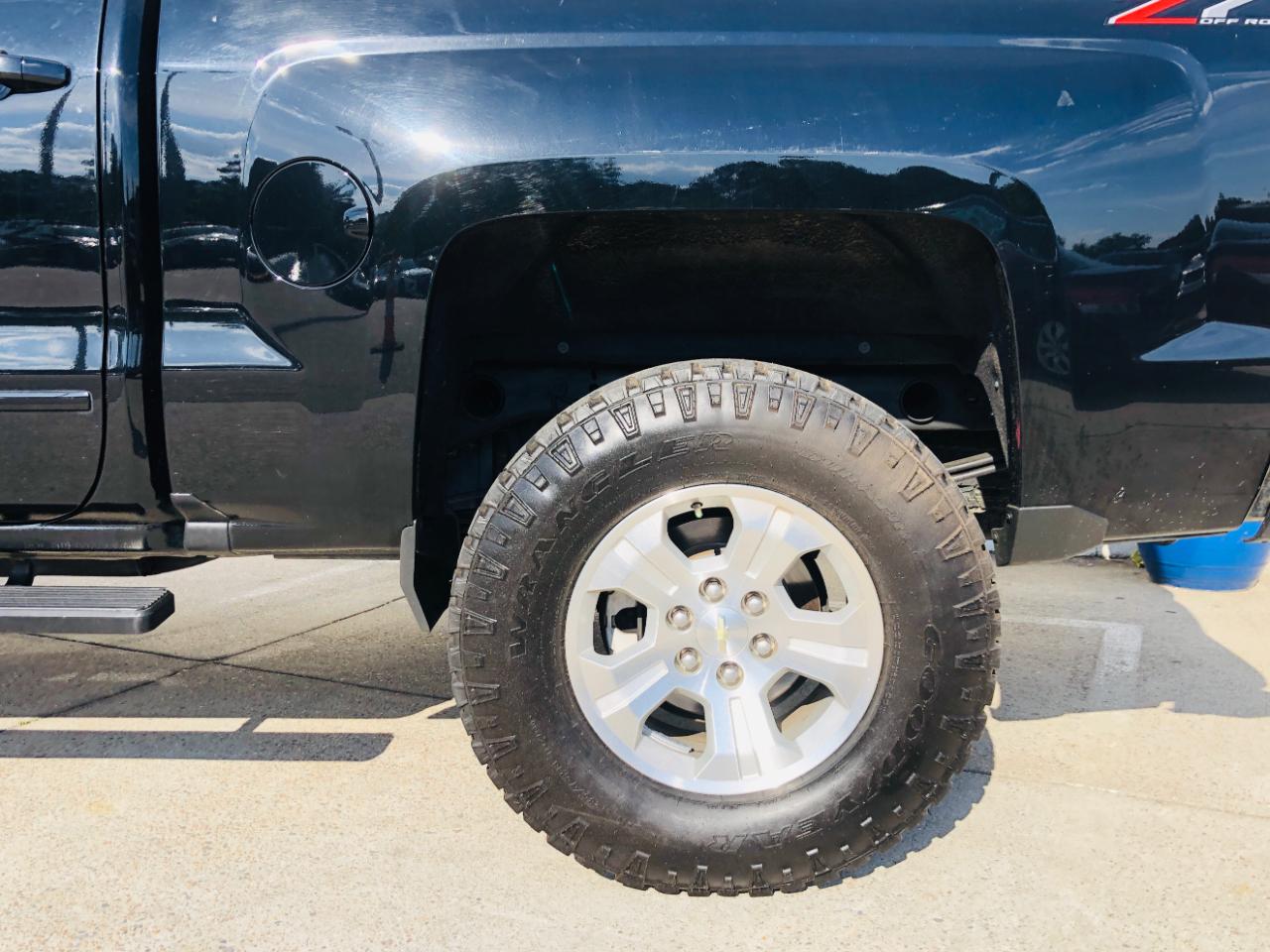 Chevrolet Silverado 1500 LT Z71 Crew Cab 4WD 2018