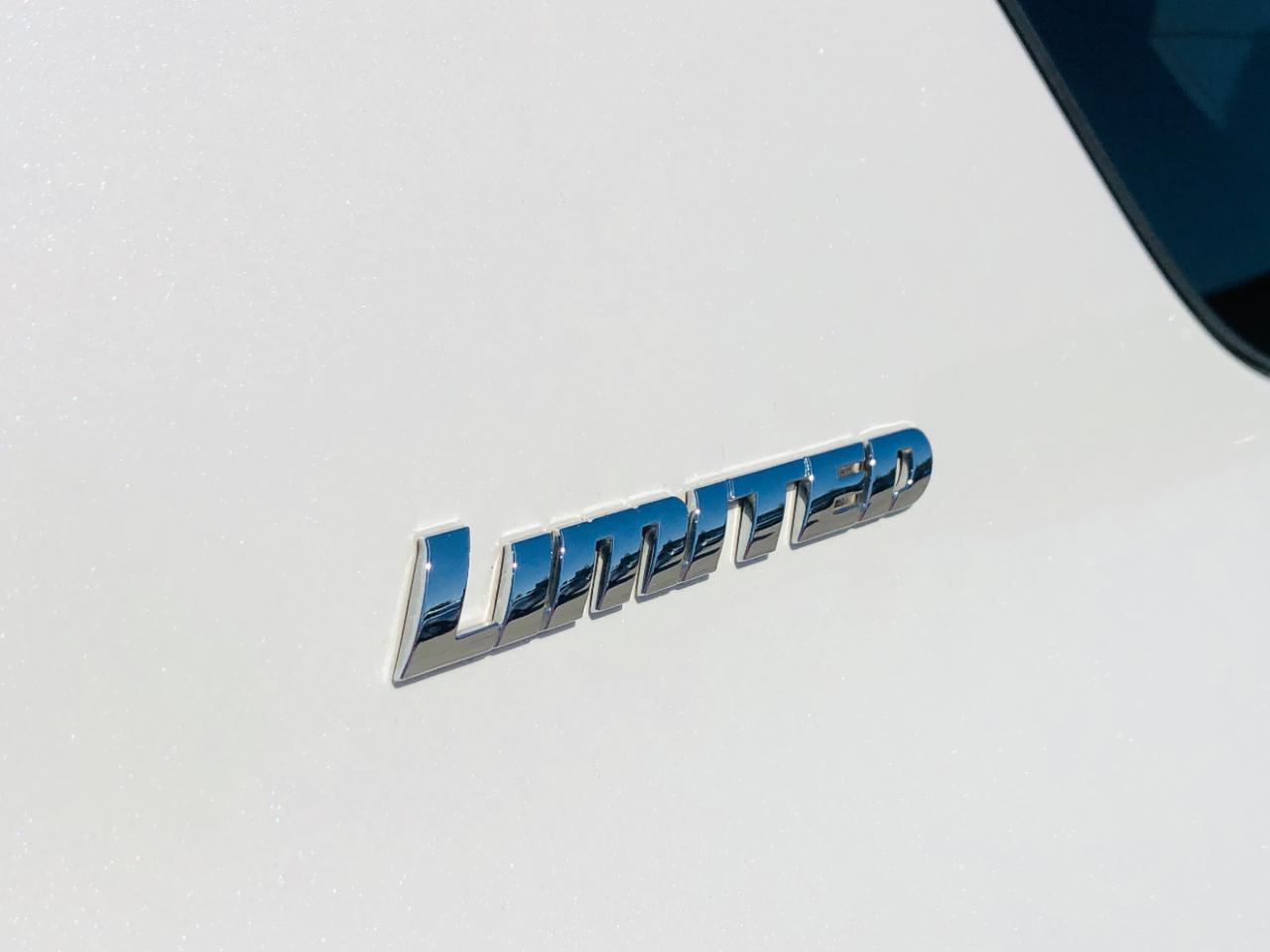 Toyota 4Runner Limited 4D SUV 4X4 V6 2018