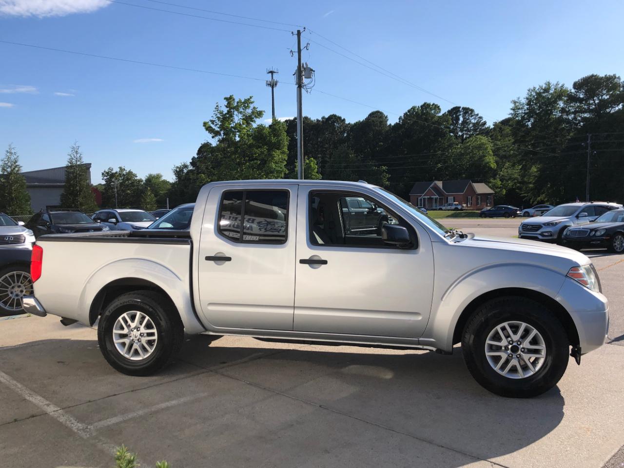 Nissan Frontier 2WD Crew Cab SWB Auto SV 2016