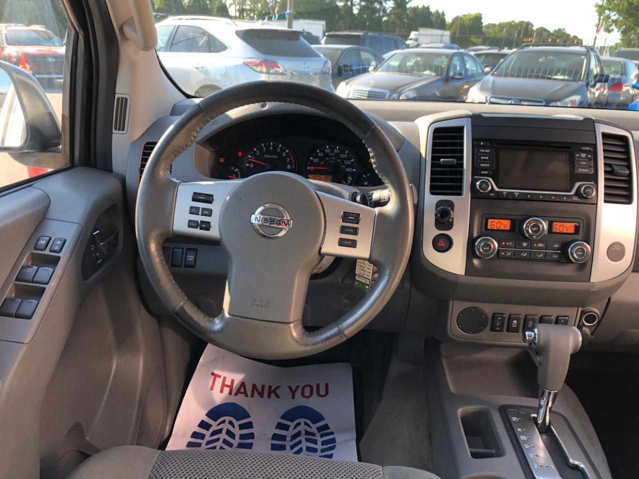 Nissan Frontier 2WD Crew Cab SWB Auto SV 2016