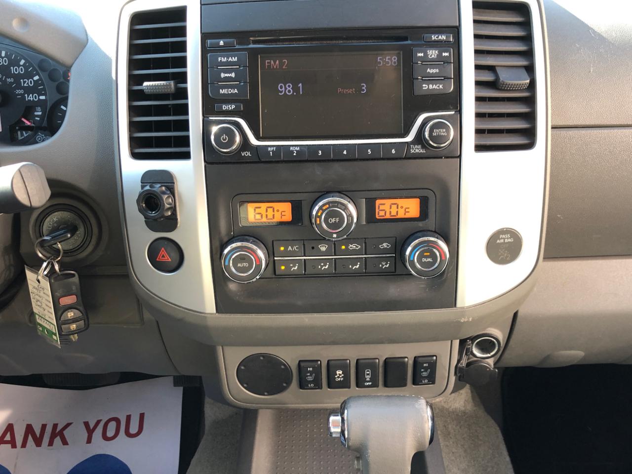 Nissan Frontier 2WD Crew Cab SWB Auto SV 2016