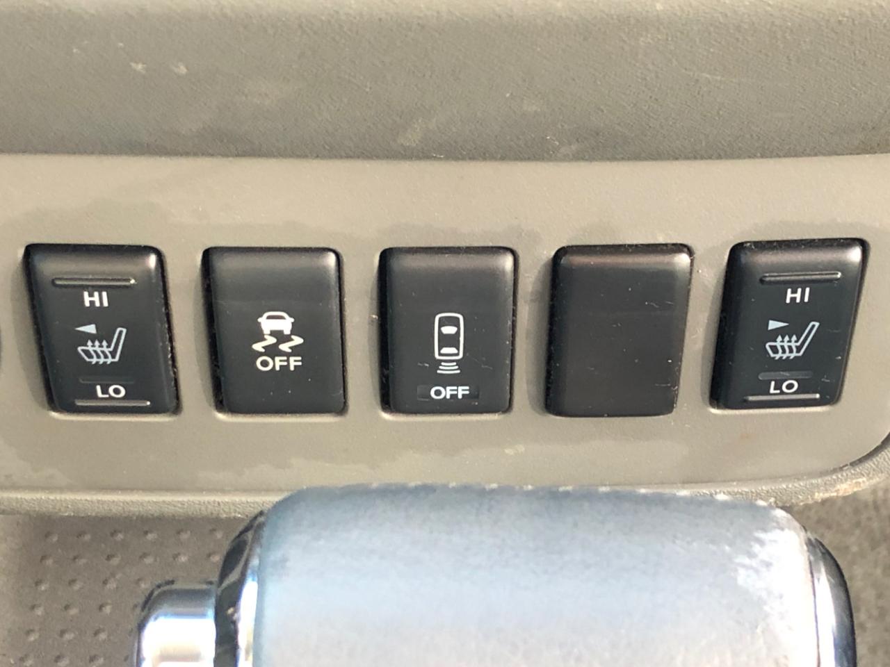 Nissan Frontier 2WD Crew Cab SWB Auto SV 2016