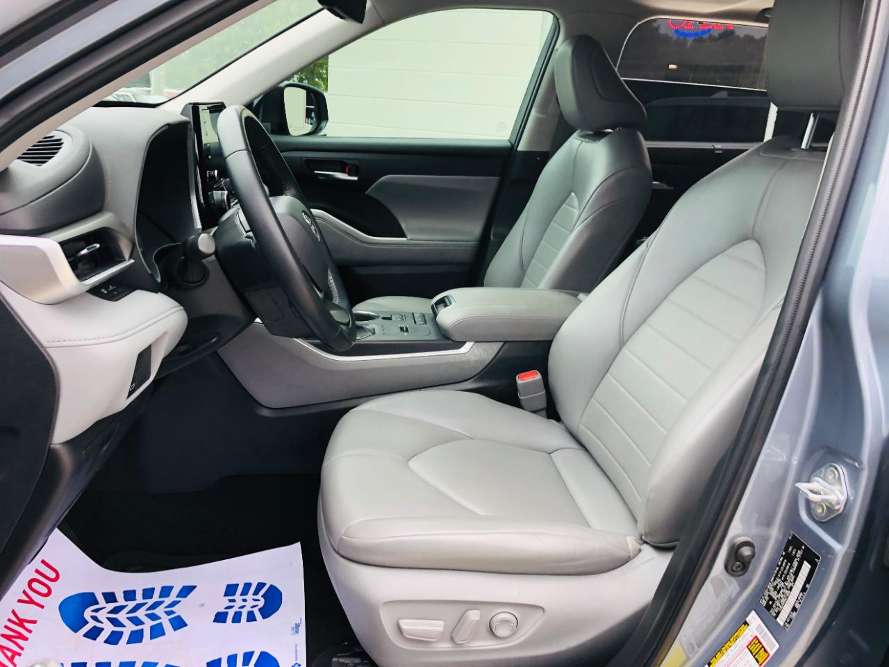 Toyota Highlander XLE FWD (Natl) 2022