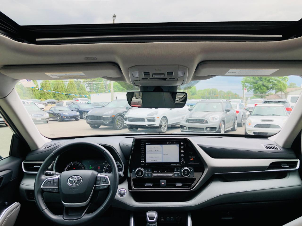 Toyota Highlander XLE FWD (Natl) 2022