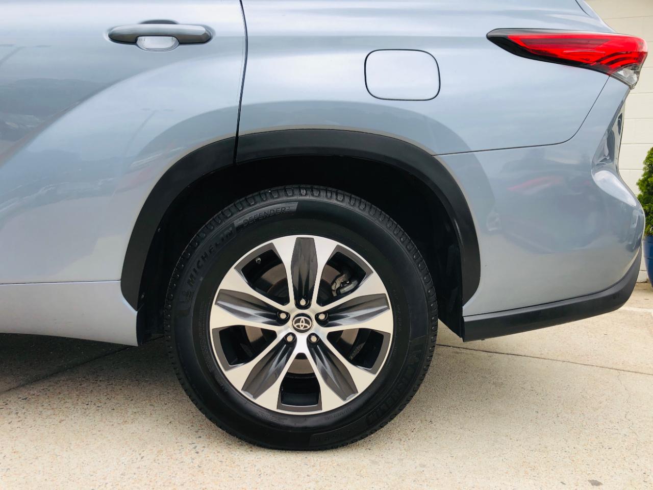 Toyota Highlander XLE FWD (Natl) 2022