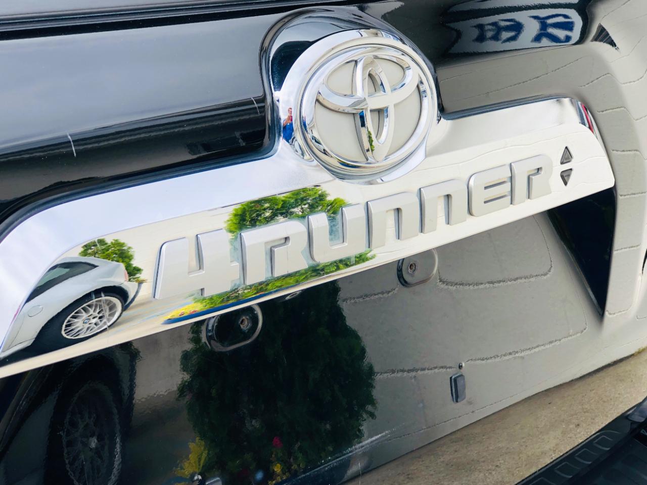 Toyota 4Runner RWD 4dr V6 Limited (Natl) 2012