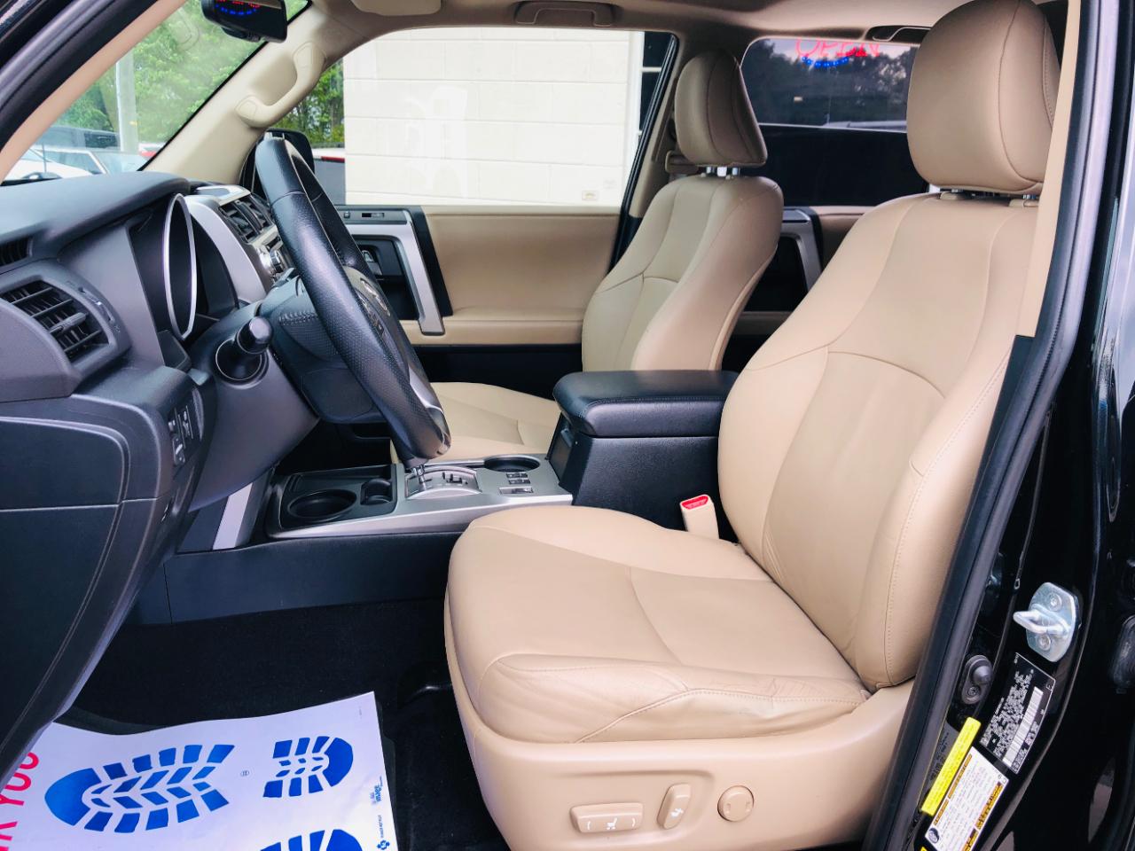 Toyota 4Runner RWD 4dr V6 Limited (Natl) 2012