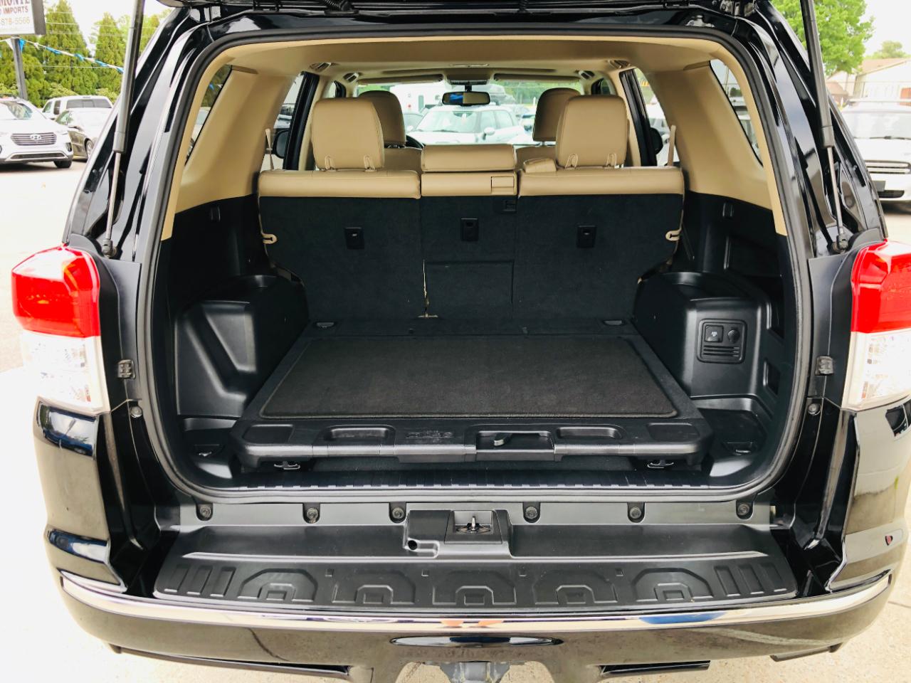 Toyota 4Runner RWD 4dr V6 Limited (Natl) 2012