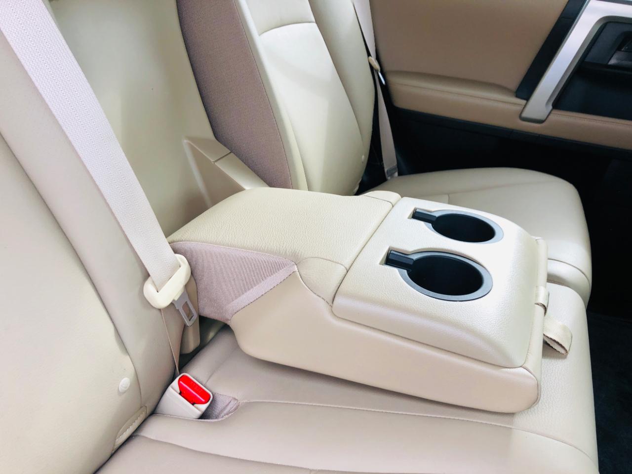 Toyota 4Runner RWD 4dr V6 Limited (Natl) 2012