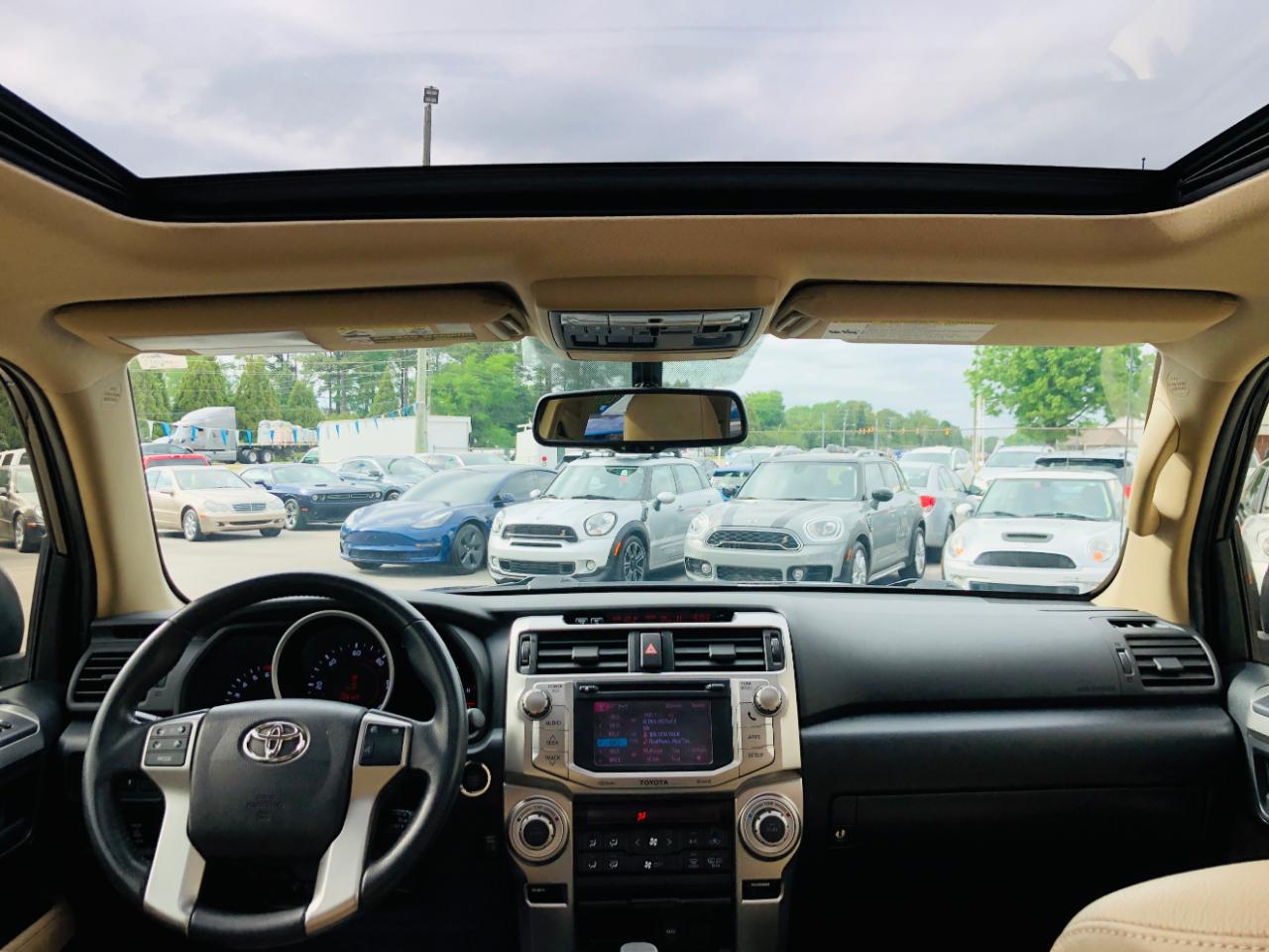 Toyota 4Runner RWD 4dr V6 Limited (Natl) 2012