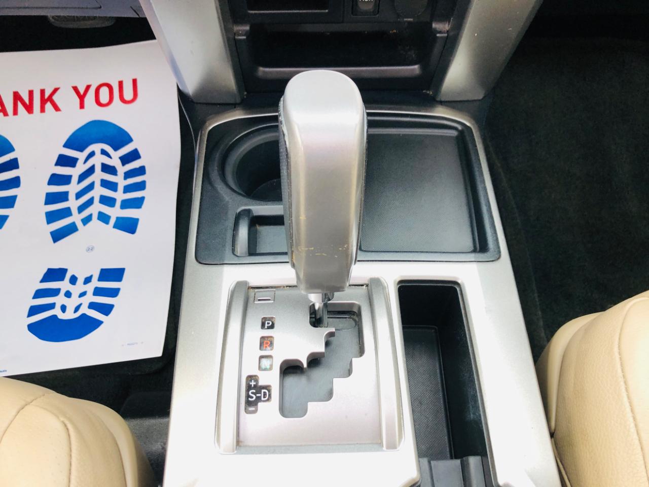 Toyota 4Runner RWD 4dr V6 Limited (Natl) 2012