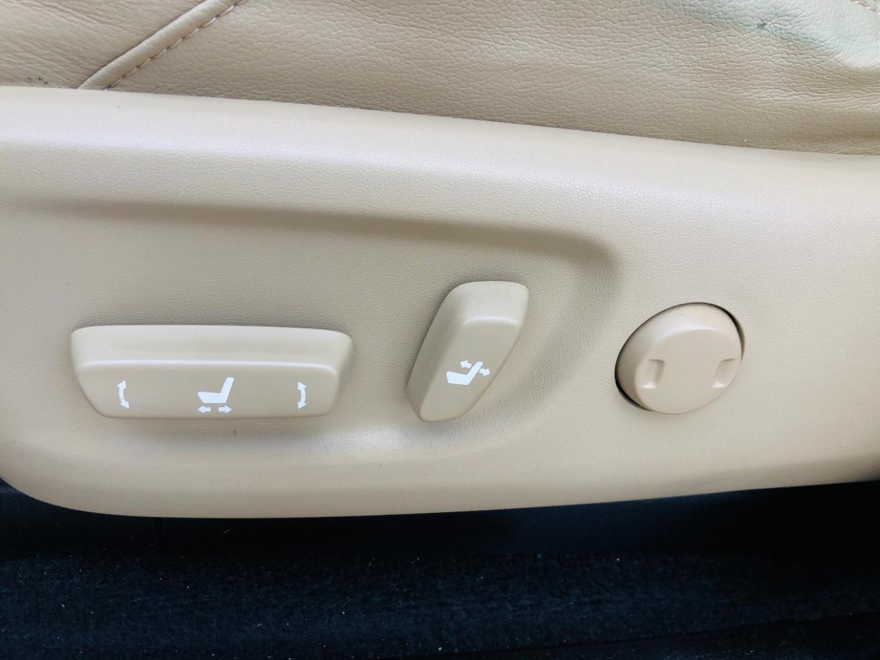 Toyota 4Runner RWD 4dr V6 Limited (Natl) 2012