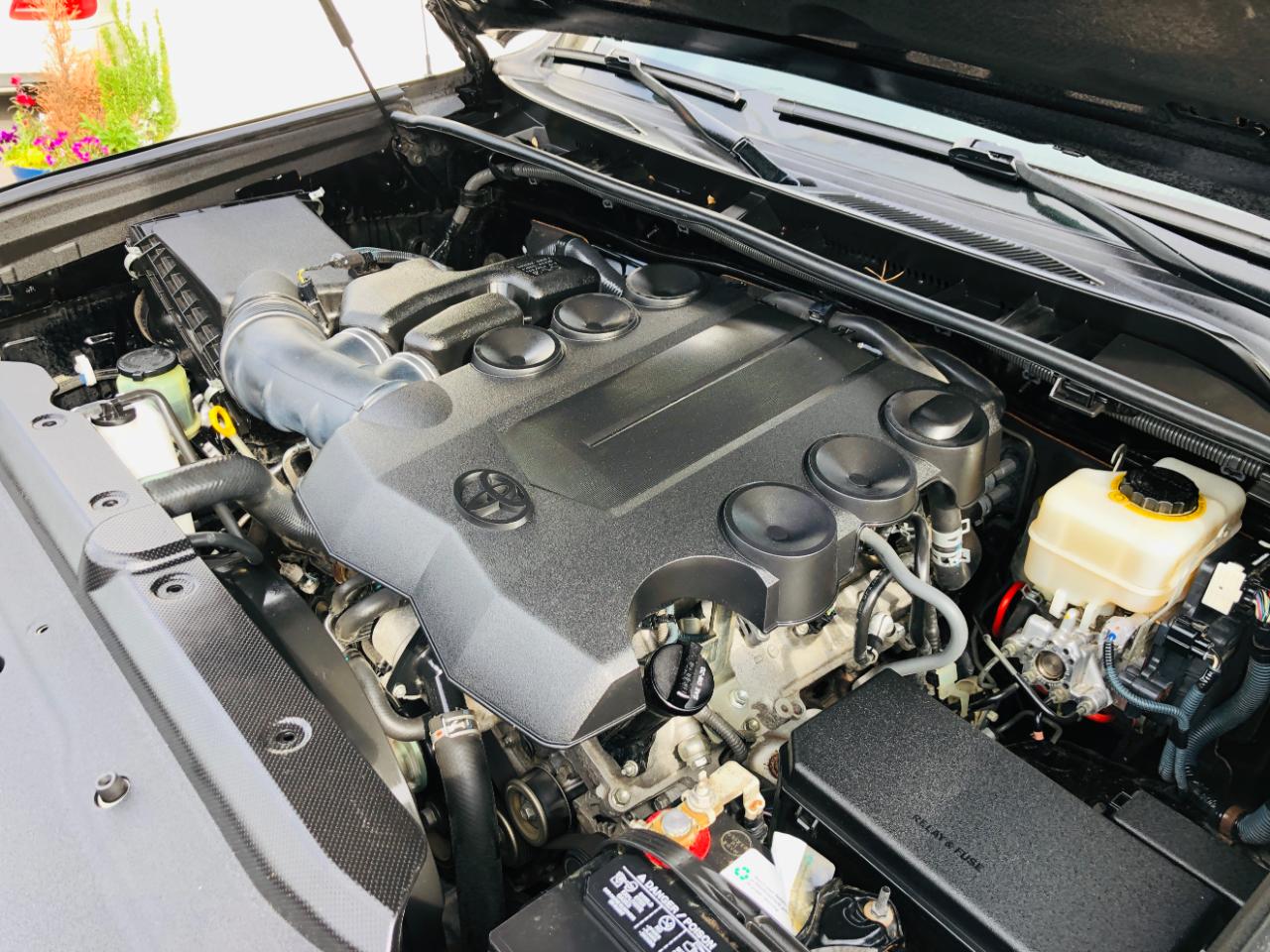 Toyota 4Runner RWD 4dr V6 Limited (Natl) 2012