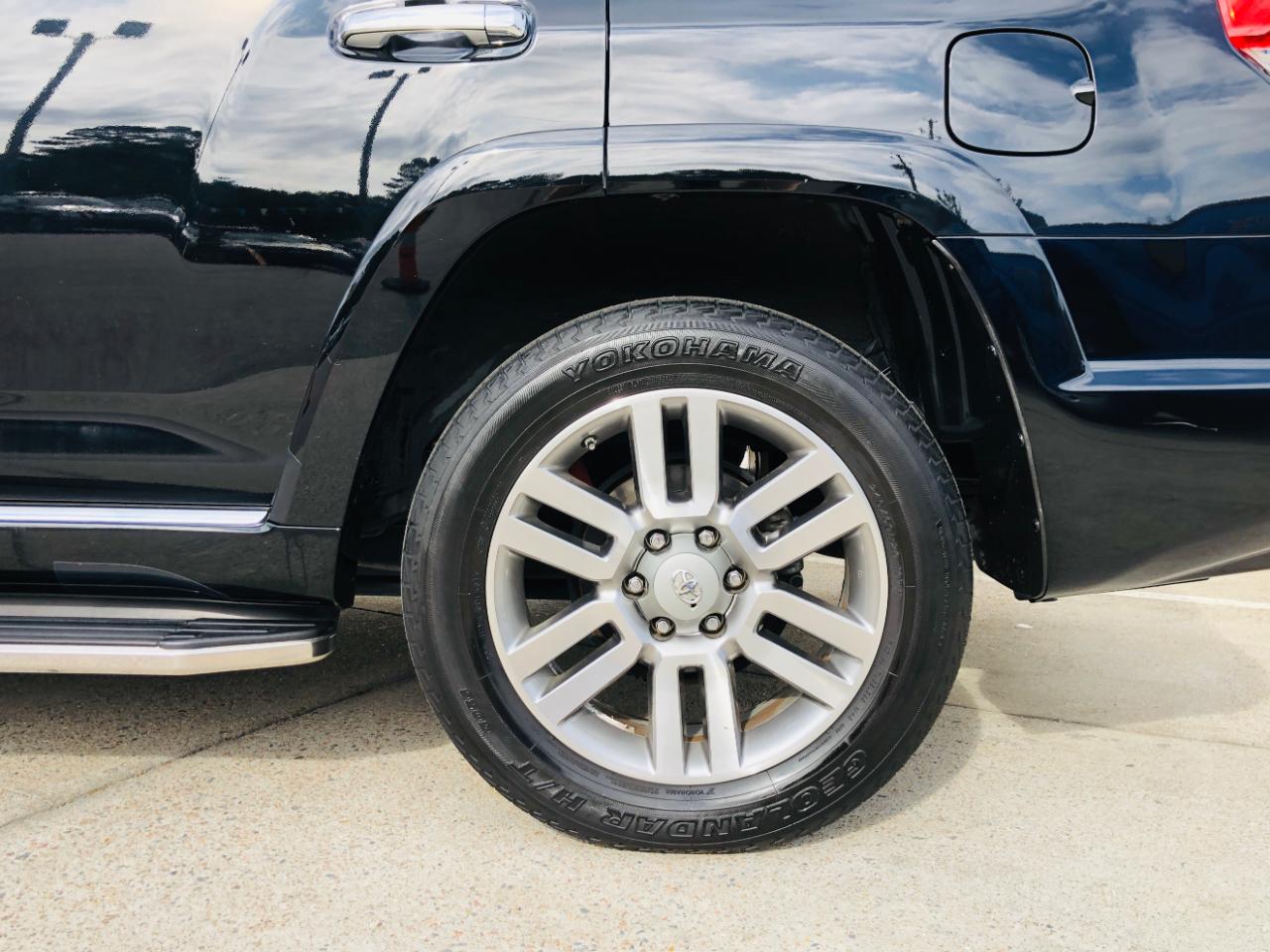 Toyota 4Runner RWD 4dr V6 Limited (Natl) 2012