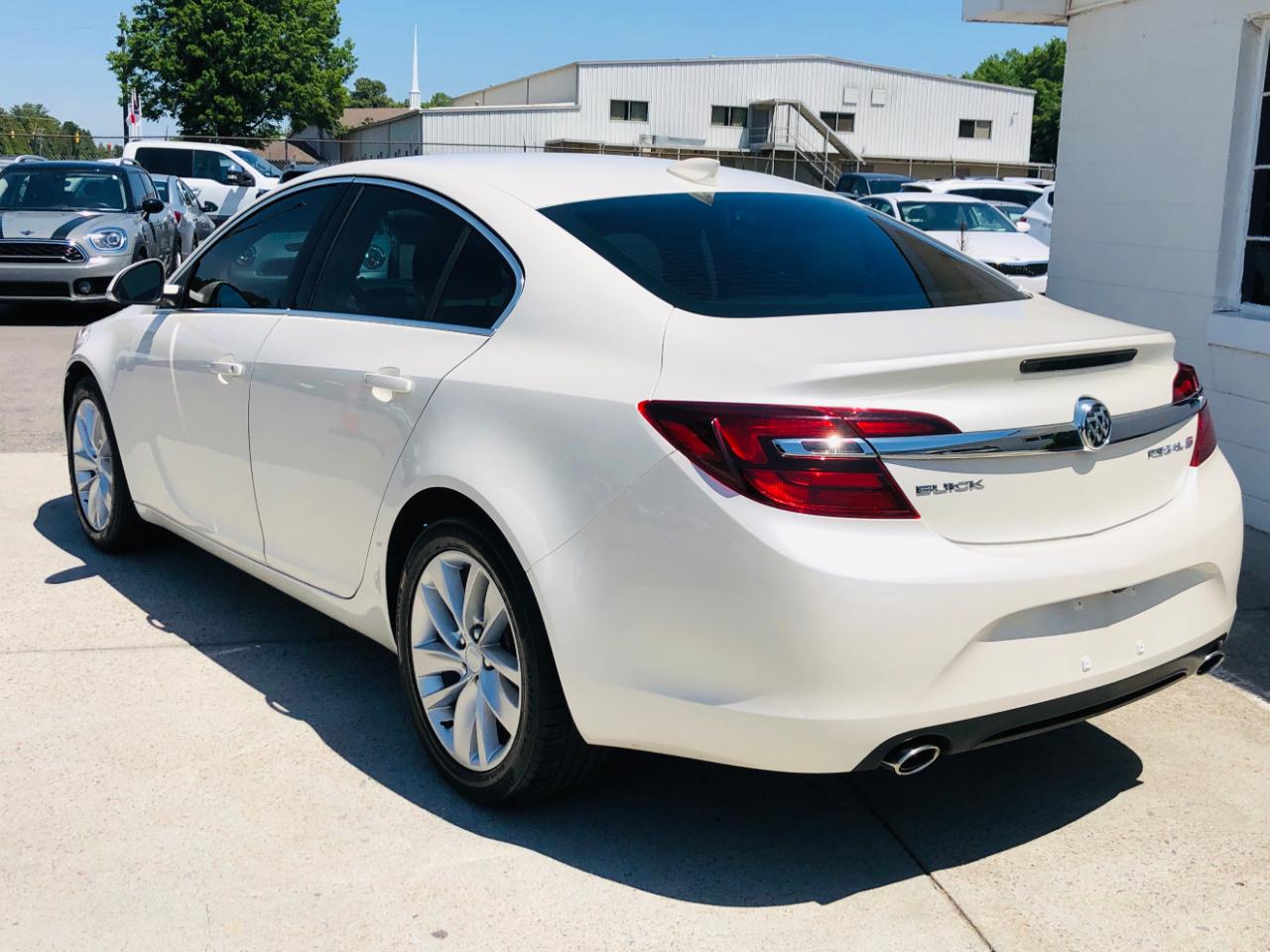 Buick Regal 4dr Sdn Turbo FWD 2015
