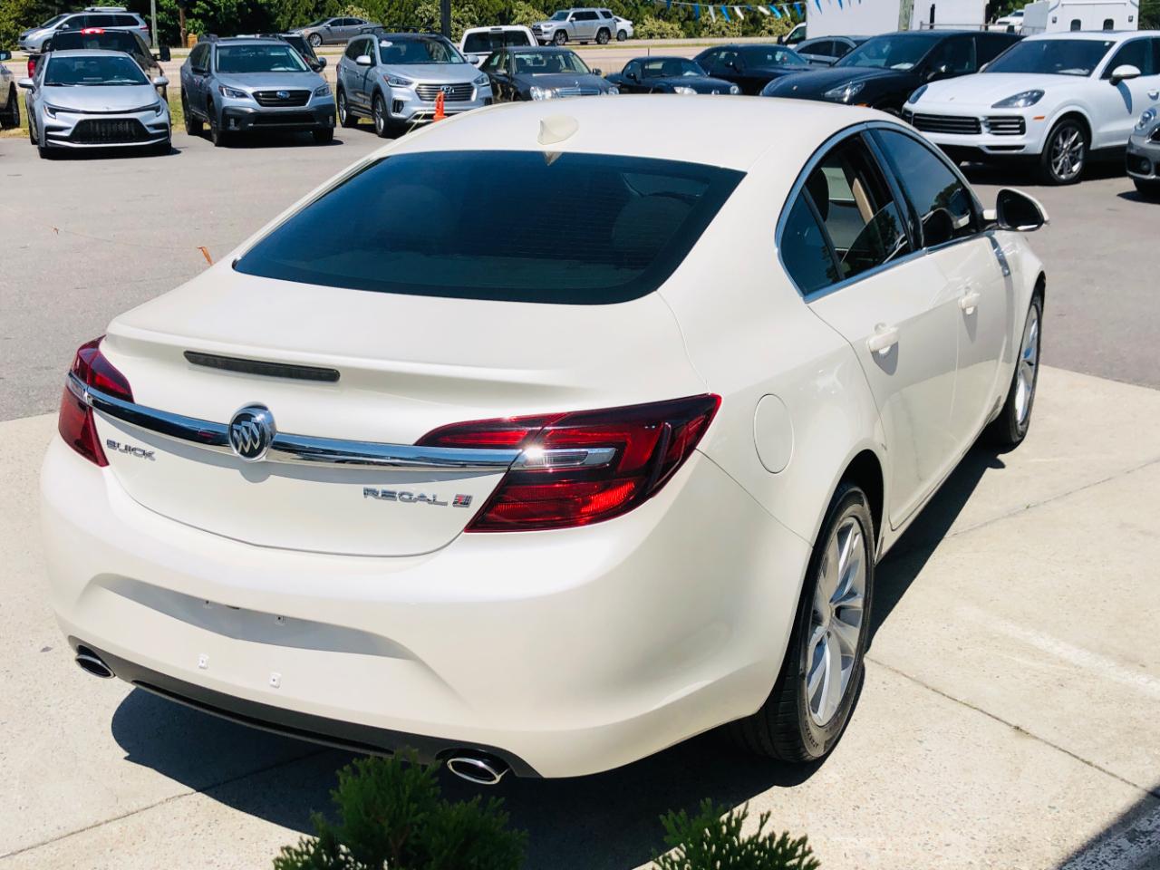 Buick Regal 4dr Sdn Turbo FWD 2015