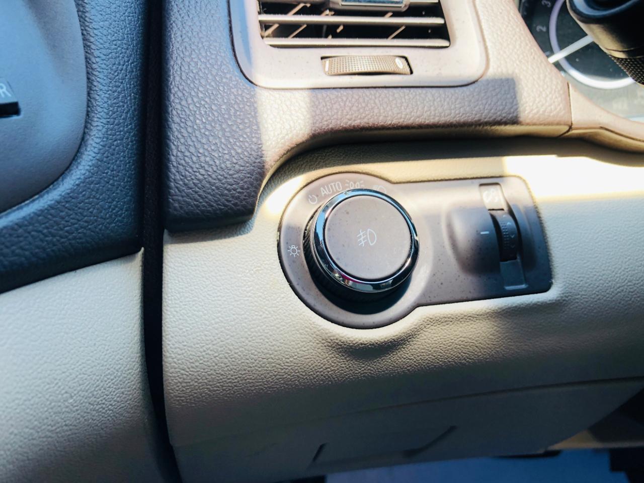 Buick Regal 4dr Sdn Turbo FWD 2015