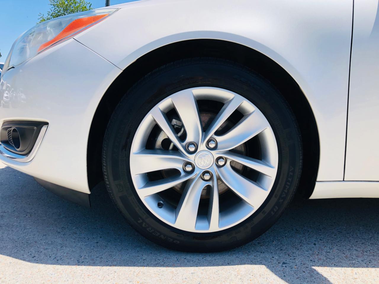 Buick Regal 4dr Sdn Turbo FWD 2015