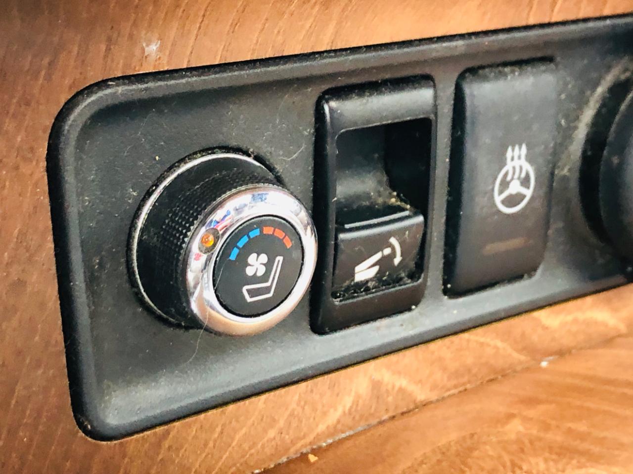 Infiniti QX80 4WD 4dr Limited 2015