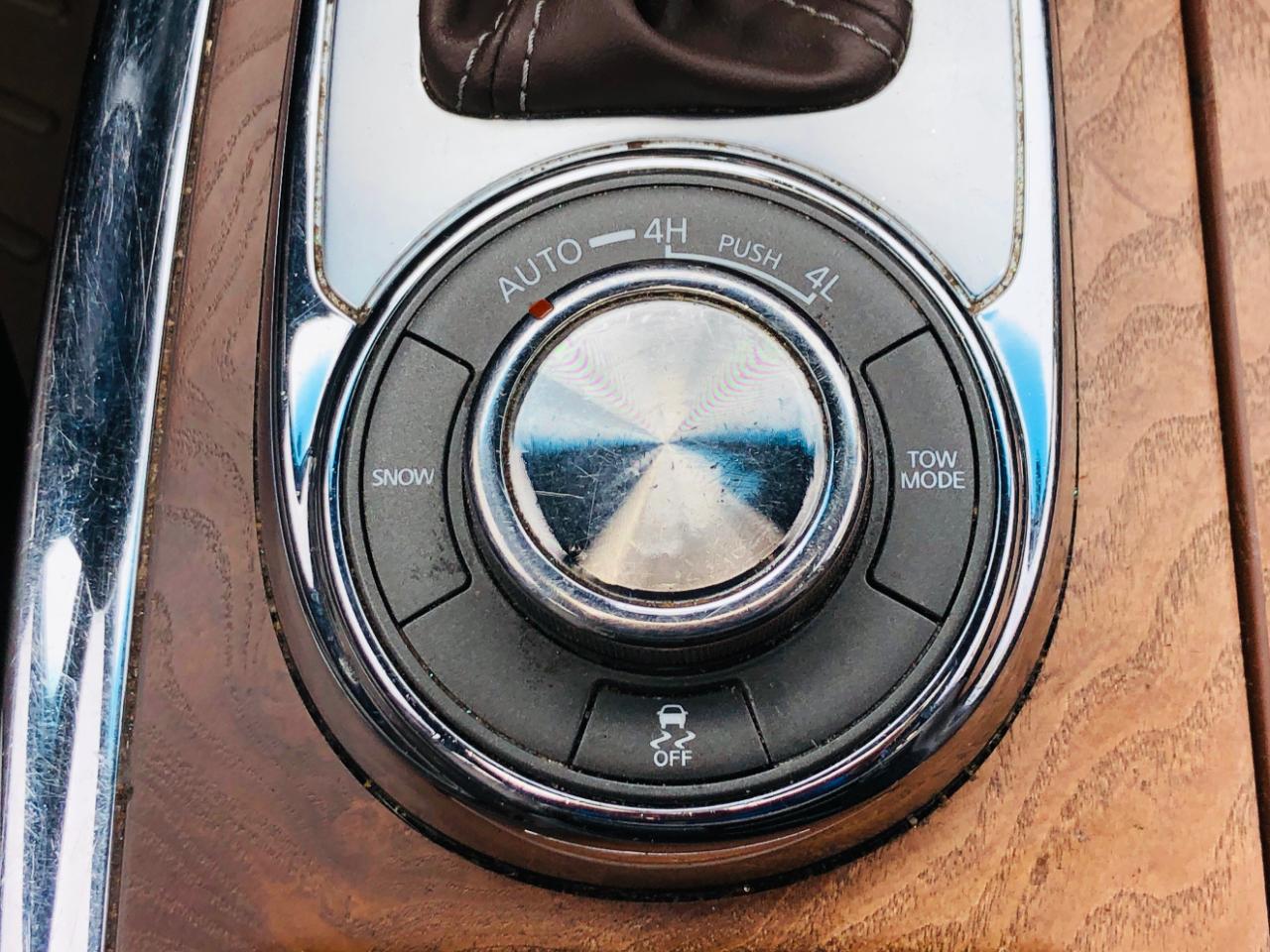 Infiniti QX80 4WD 4dr Limited 2015