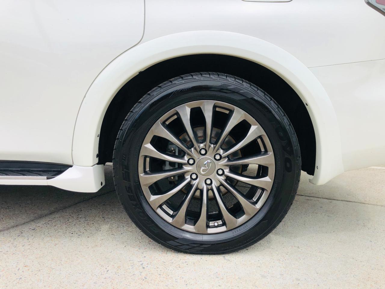 Infiniti QX80 4WD 4dr Limited 2015