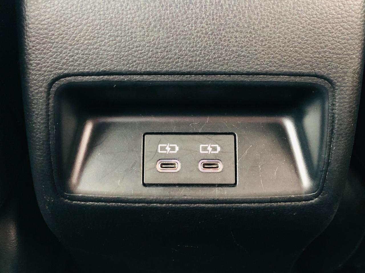 Toyota Corolla SE CVT (Natl) 2023