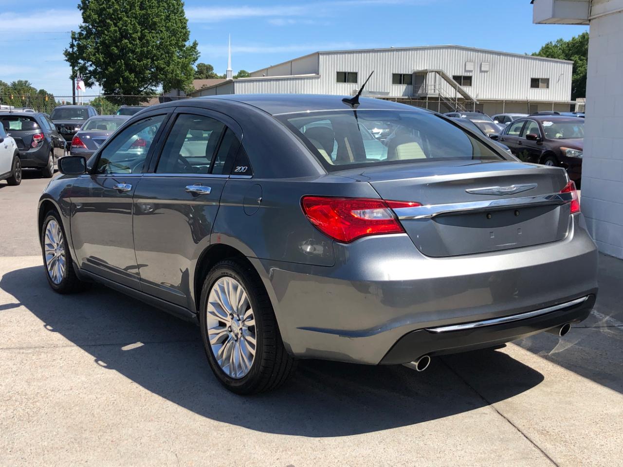 Chrysler 200 4dr Sdn Limited 2012