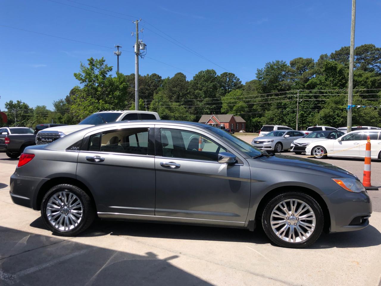 Chrysler 200 4dr Sdn Limited 2012