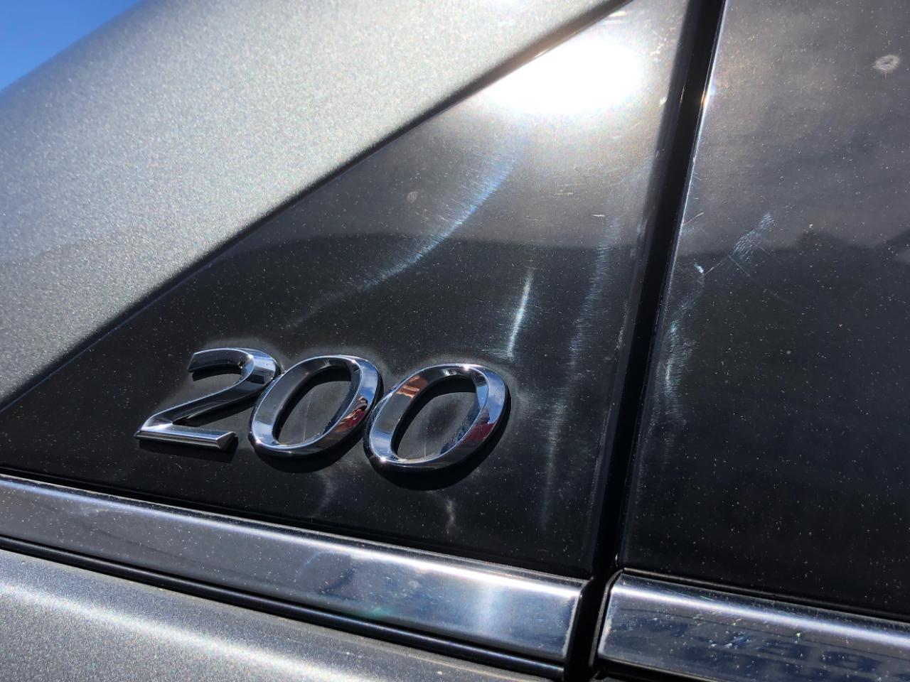 Chrysler 200 4dr Sdn Limited 2012