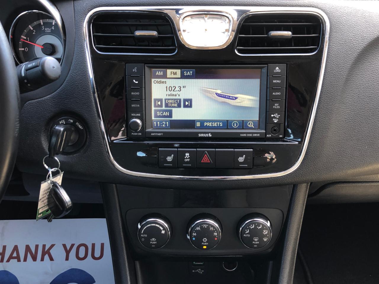 Chrysler 200 4dr Sdn Limited 2012