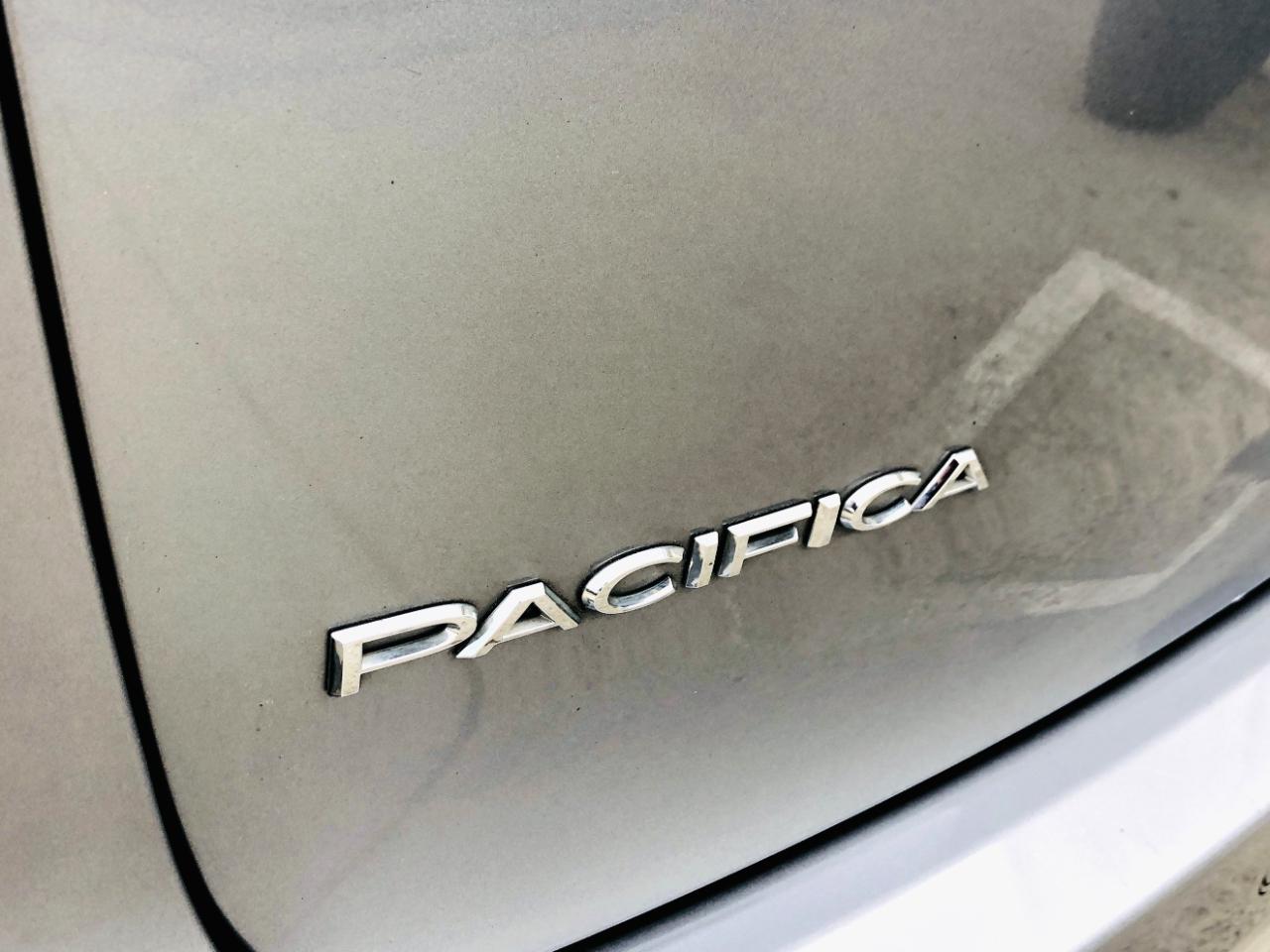 Chrysler Pacifica Limited FWD 2018