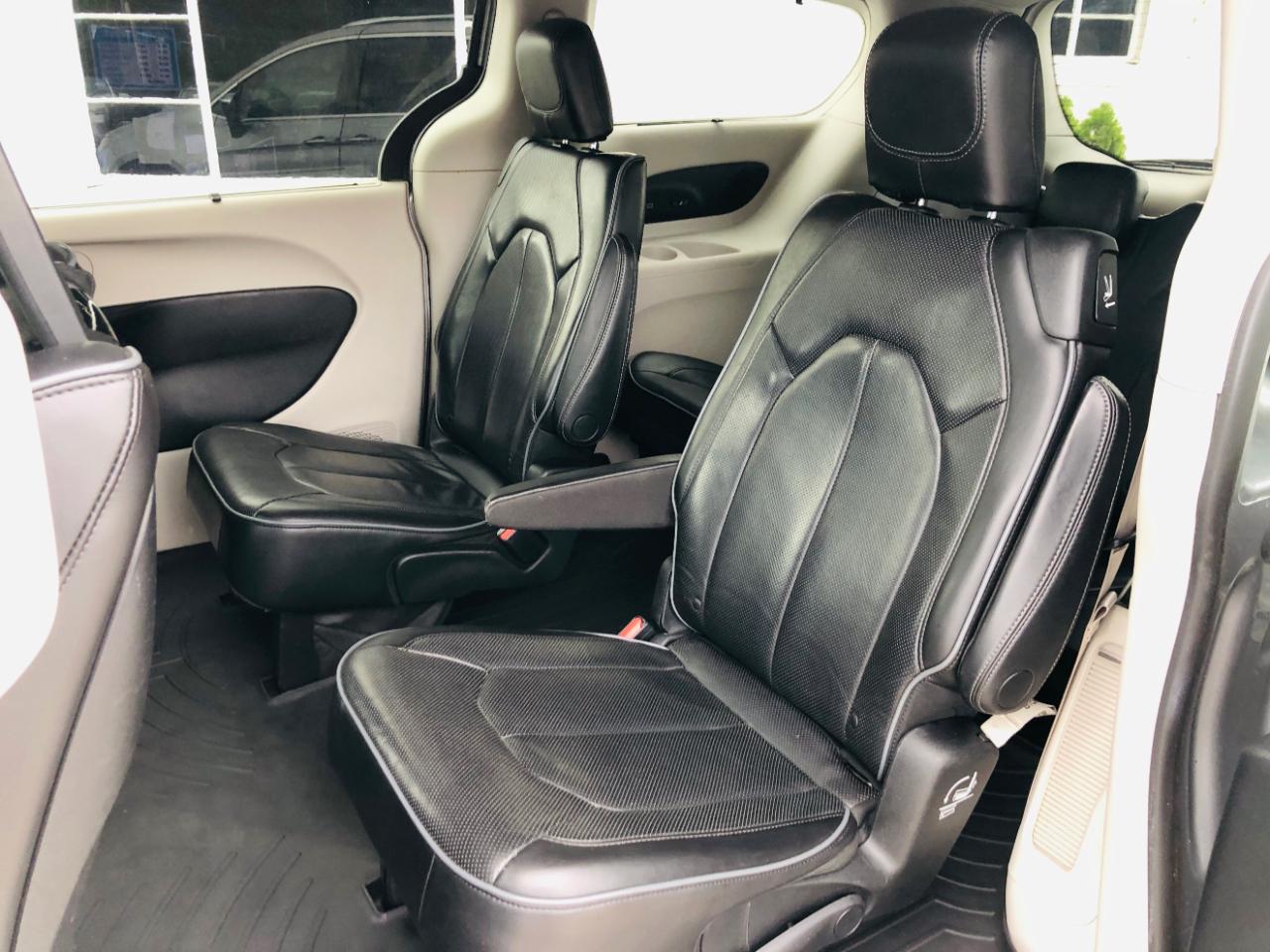 Chrysler Pacifica Limited FWD 2018