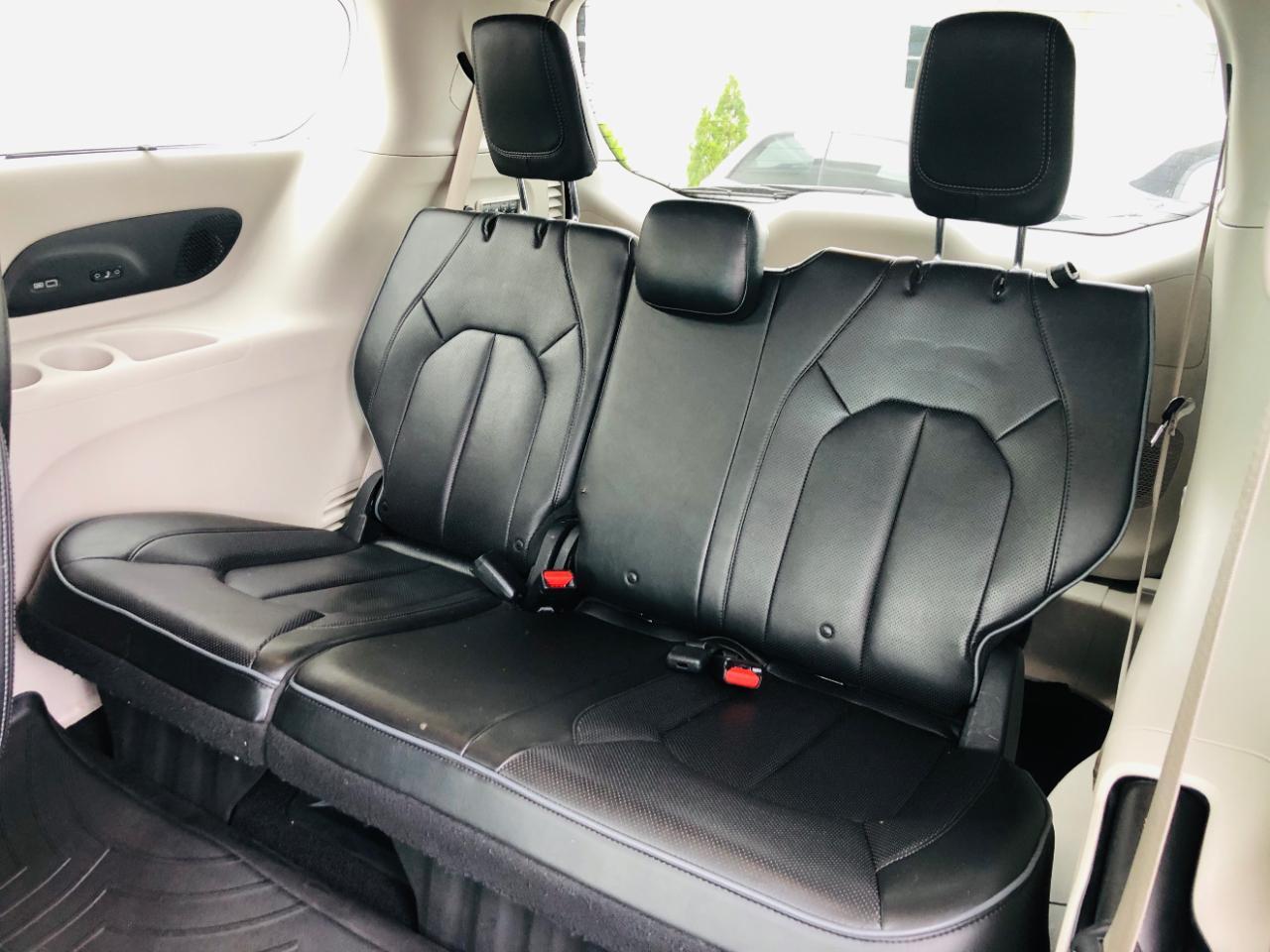 Chrysler Pacifica Limited FWD 2018