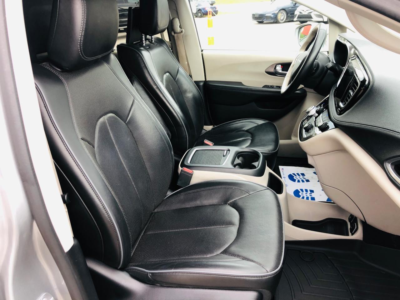 Chrysler Pacifica Limited FWD 2018