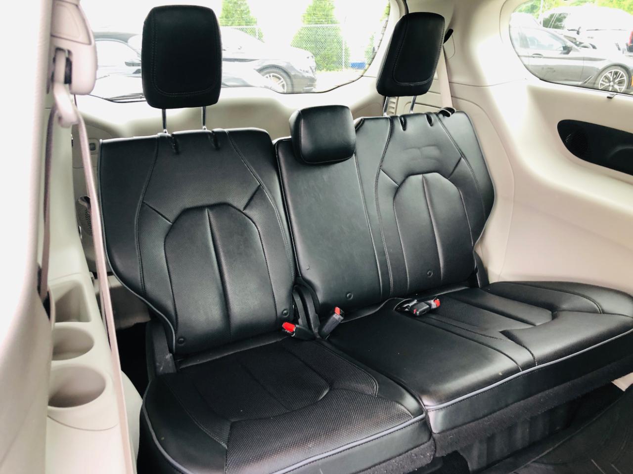 Chrysler Pacifica Limited FWD 2018