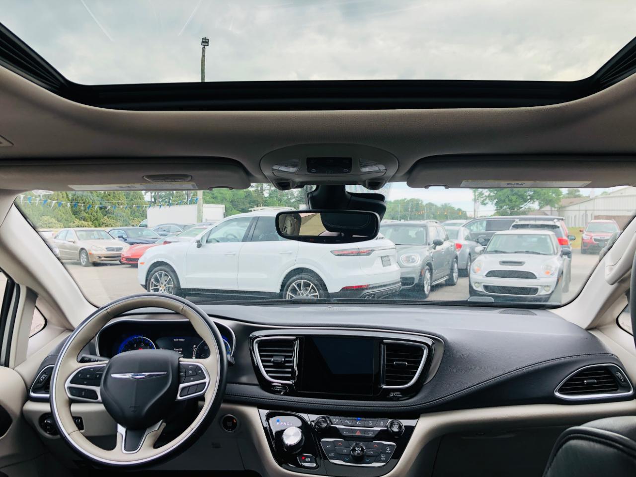 Chrysler Pacifica Limited FWD 2018