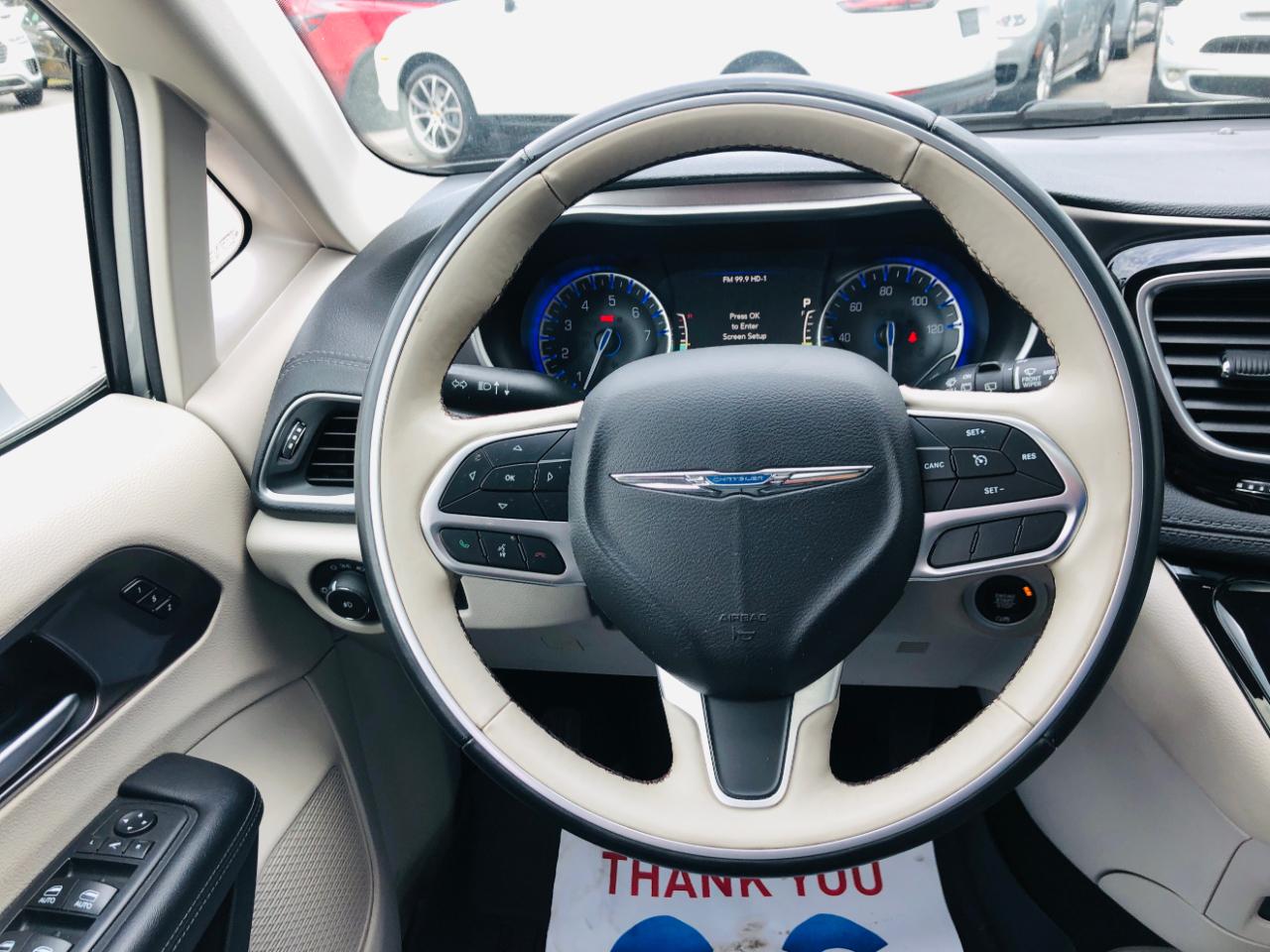 Chrysler Pacifica Limited FWD 2018