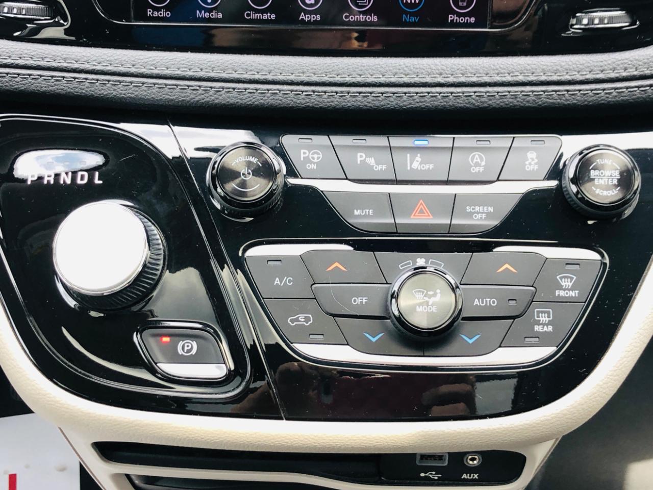 Chrysler Pacifica Limited FWD 2018