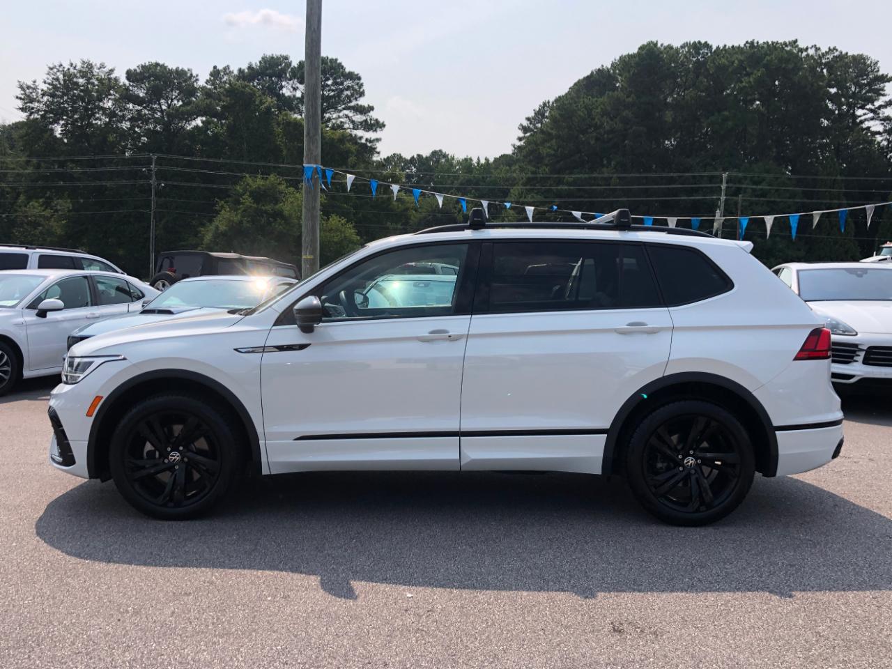 Volkswagen Tiguan 2.0T SE R-Line Black FWD 2023
