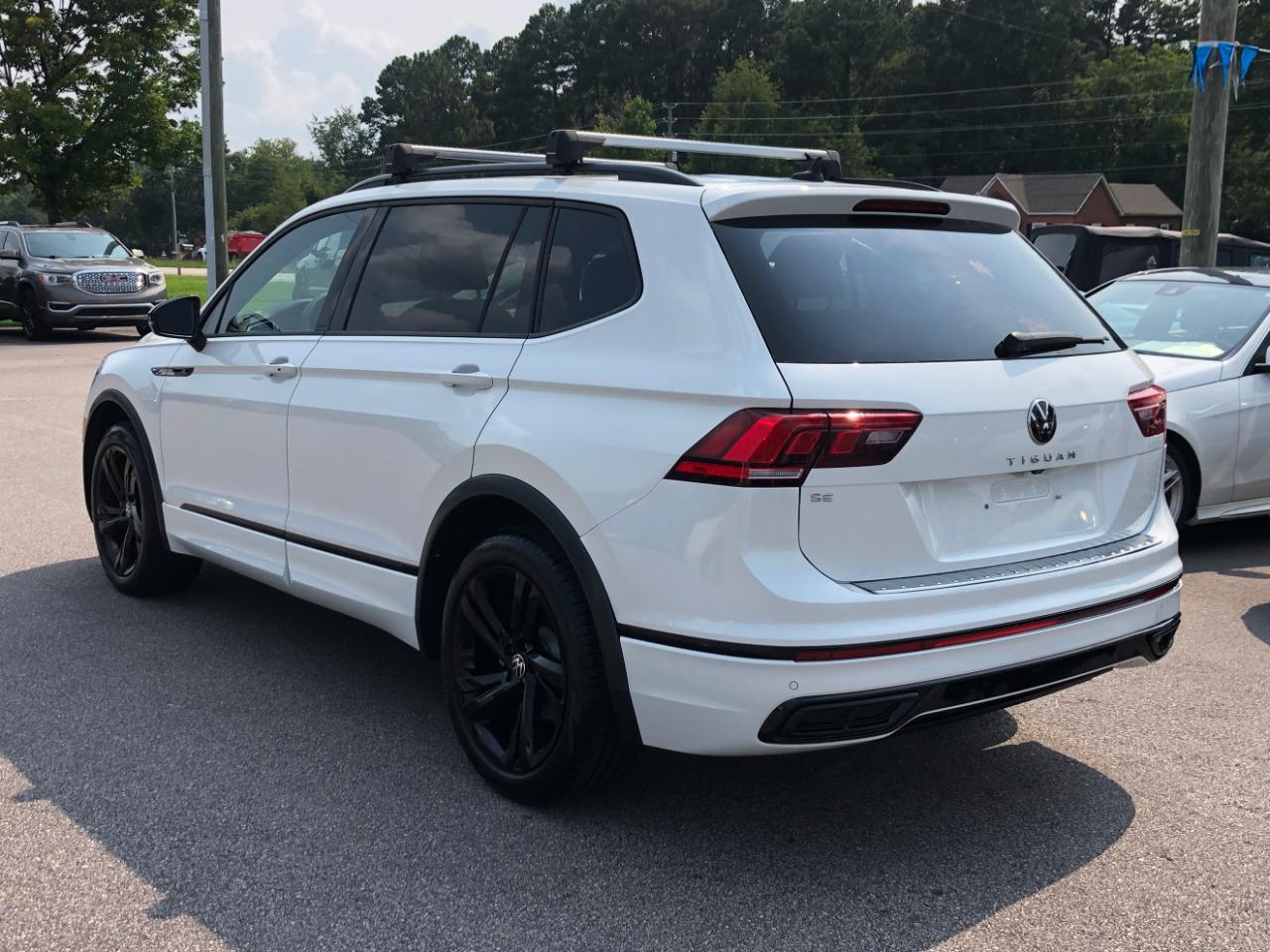 Volkswagen Tiguan 2.0T SE R-Line Black FWD 2023