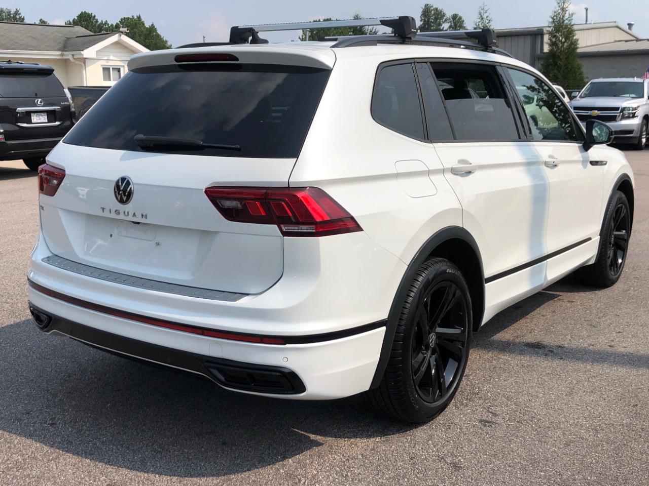 Volkswagen Tiguan 2.0T SE R-Line Black FWD 2023