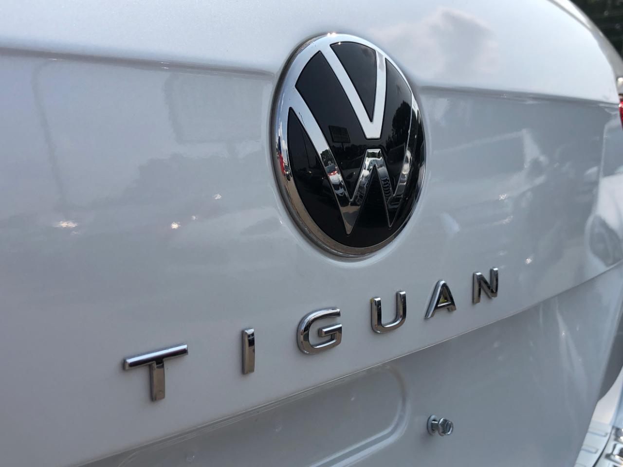 Volkswagen Tiguan 2.0T SE R-Line Black FWD 2023