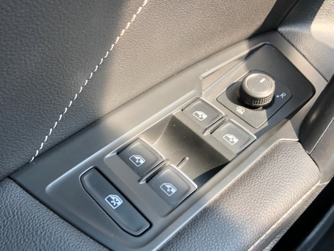 Volkswagen Tiguan 2.0T SE R-Line Black FWD 2023