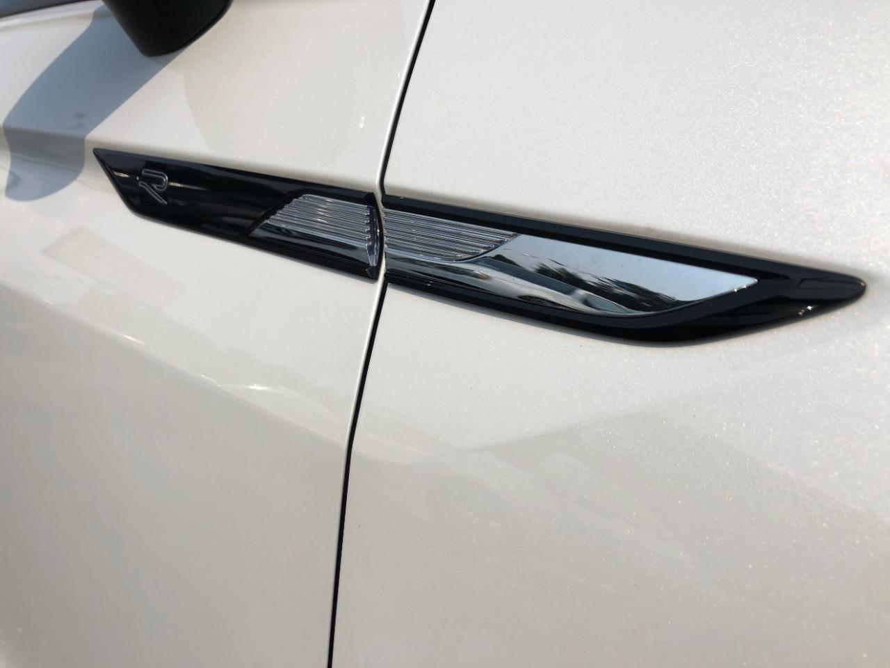 Volkswagen Tiguan 2.0T SE R-Line Black FWD 2023