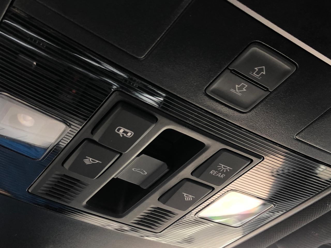 Volkswagen Tiguan 2.0T SE R-Line Black FWD 2023