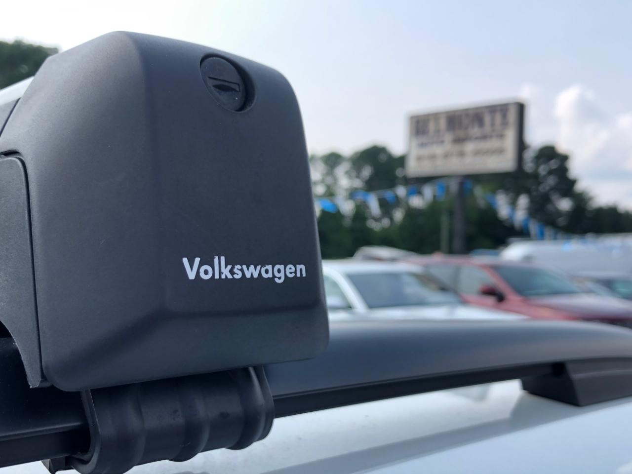 Volkswagen Tiguan 2.0T SE R-Line Black FWD 2023