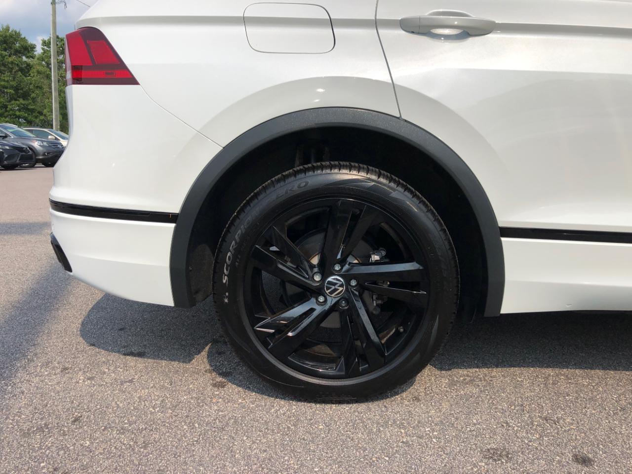 Volkswagen Tiguan 2.0T SE R-Line Black FWD 2023