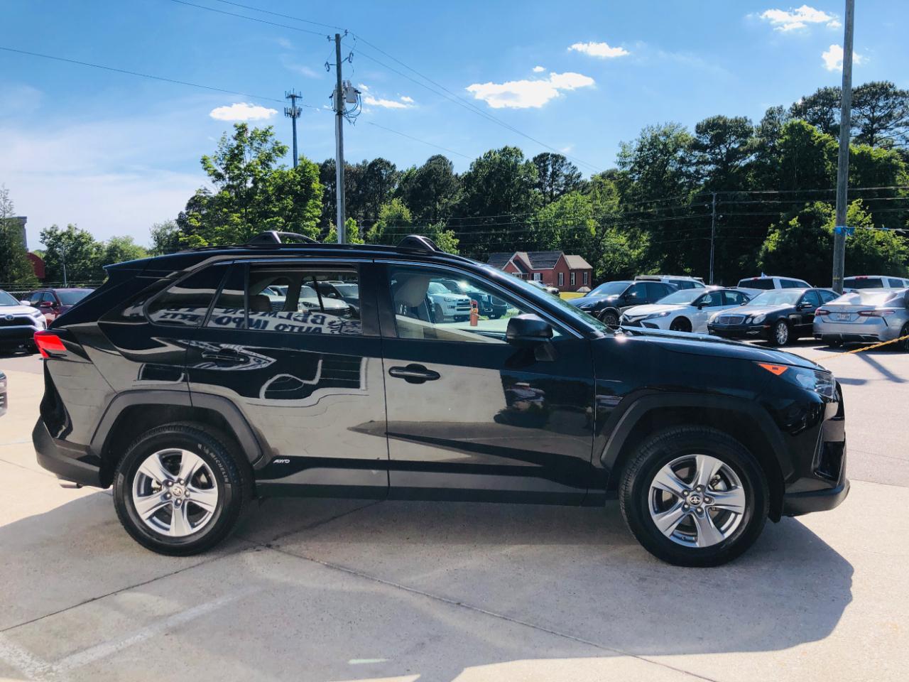 Toyota RAV4 Hybrid LE AWD (Natl) 2022