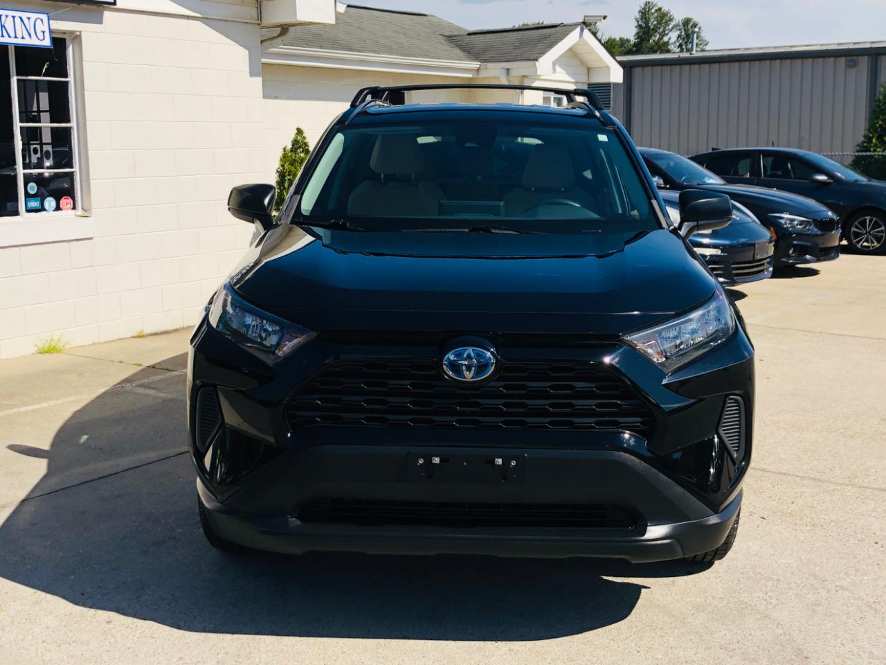 Toyota RAV4 Hybrid LE AWD (Natl) 2022
